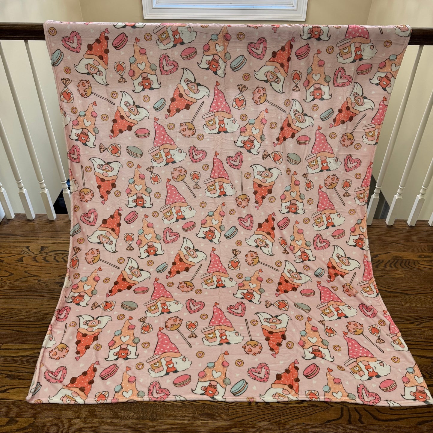 Blanket - Valentine’s Day - Gnomes