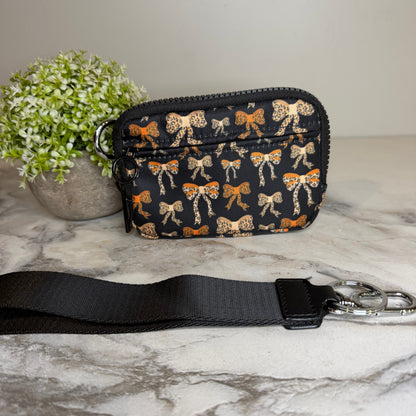 Rue - Nylon Wristlet Wallet - Black Animal Bow
