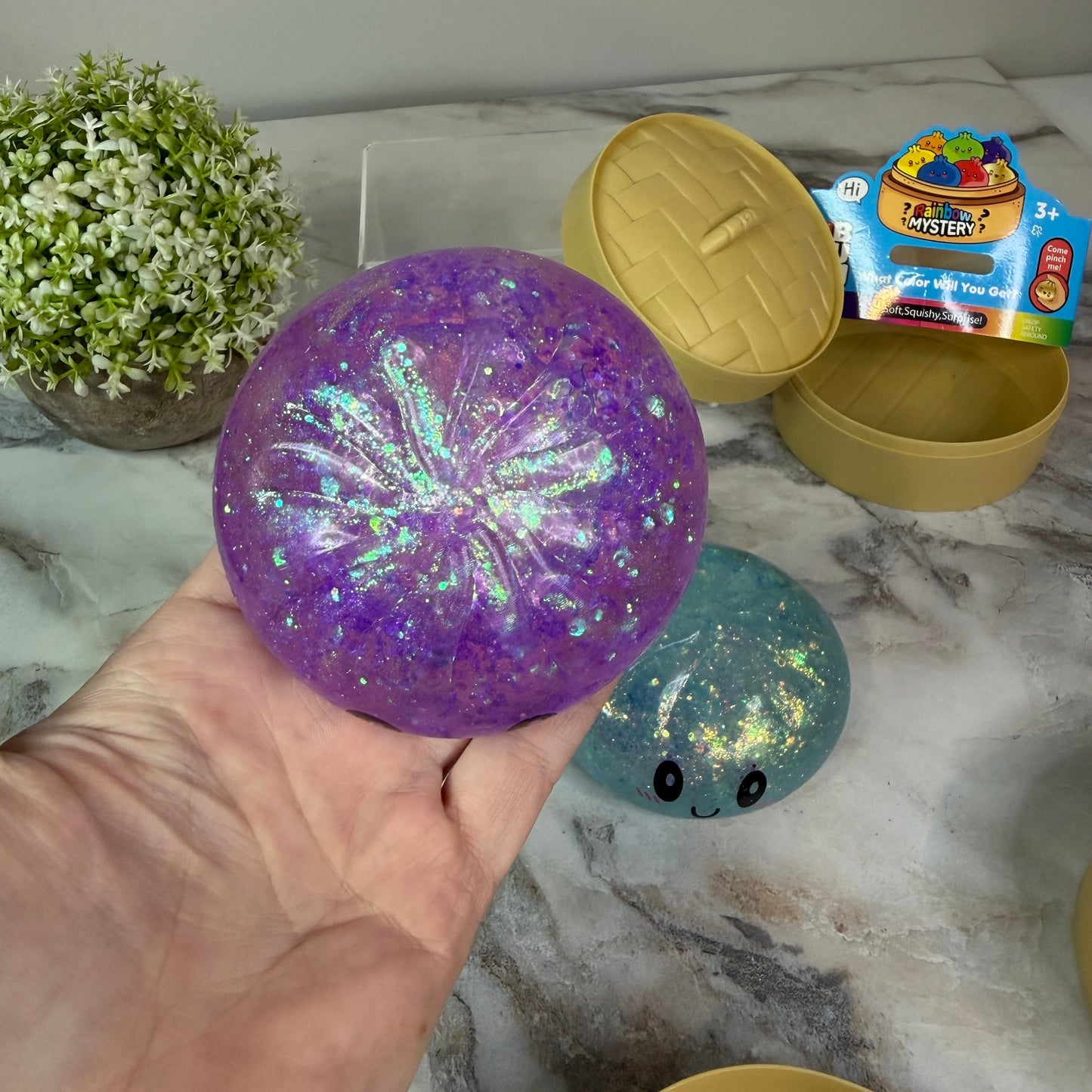 Squishy Toy - Viral Dumpling, Glitter Mix - PREORDER