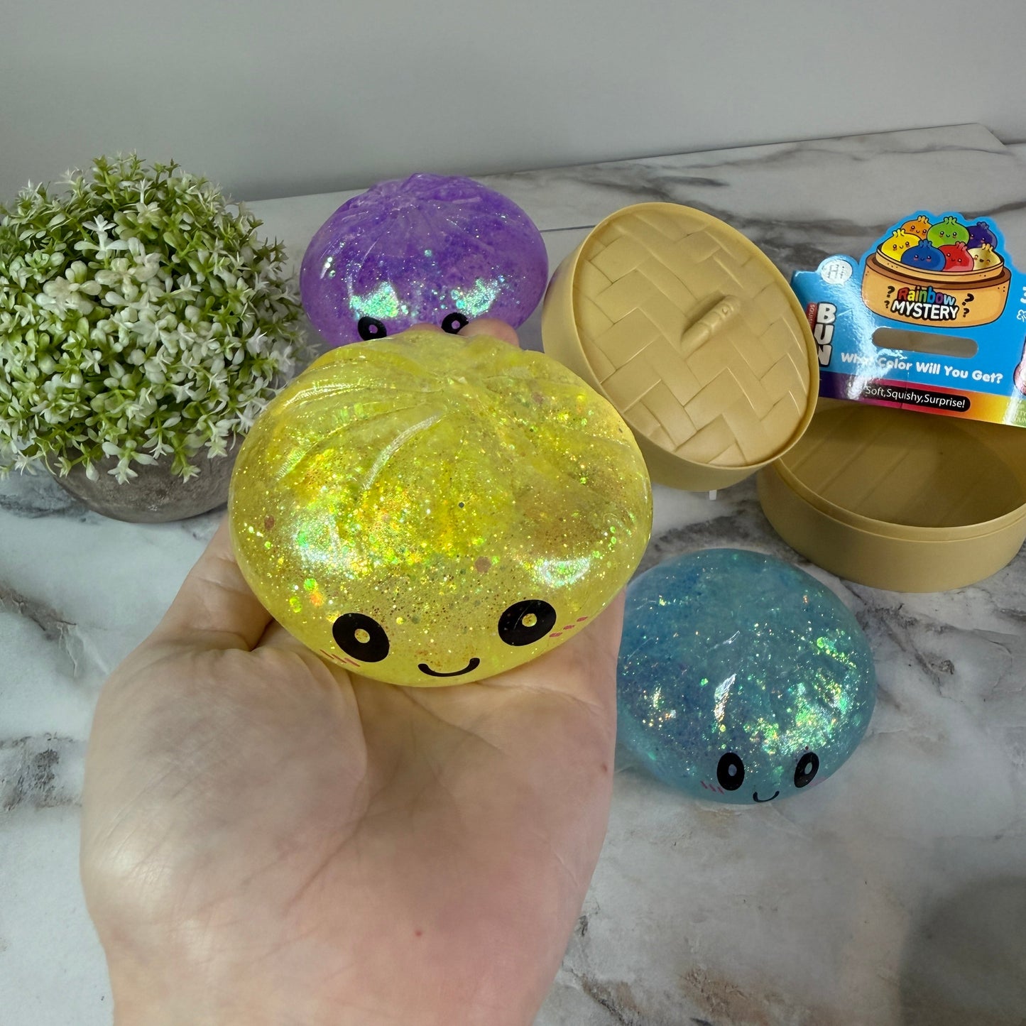 Squishy Toy - Viral Dumpling, Glitter Mix - PREORDER