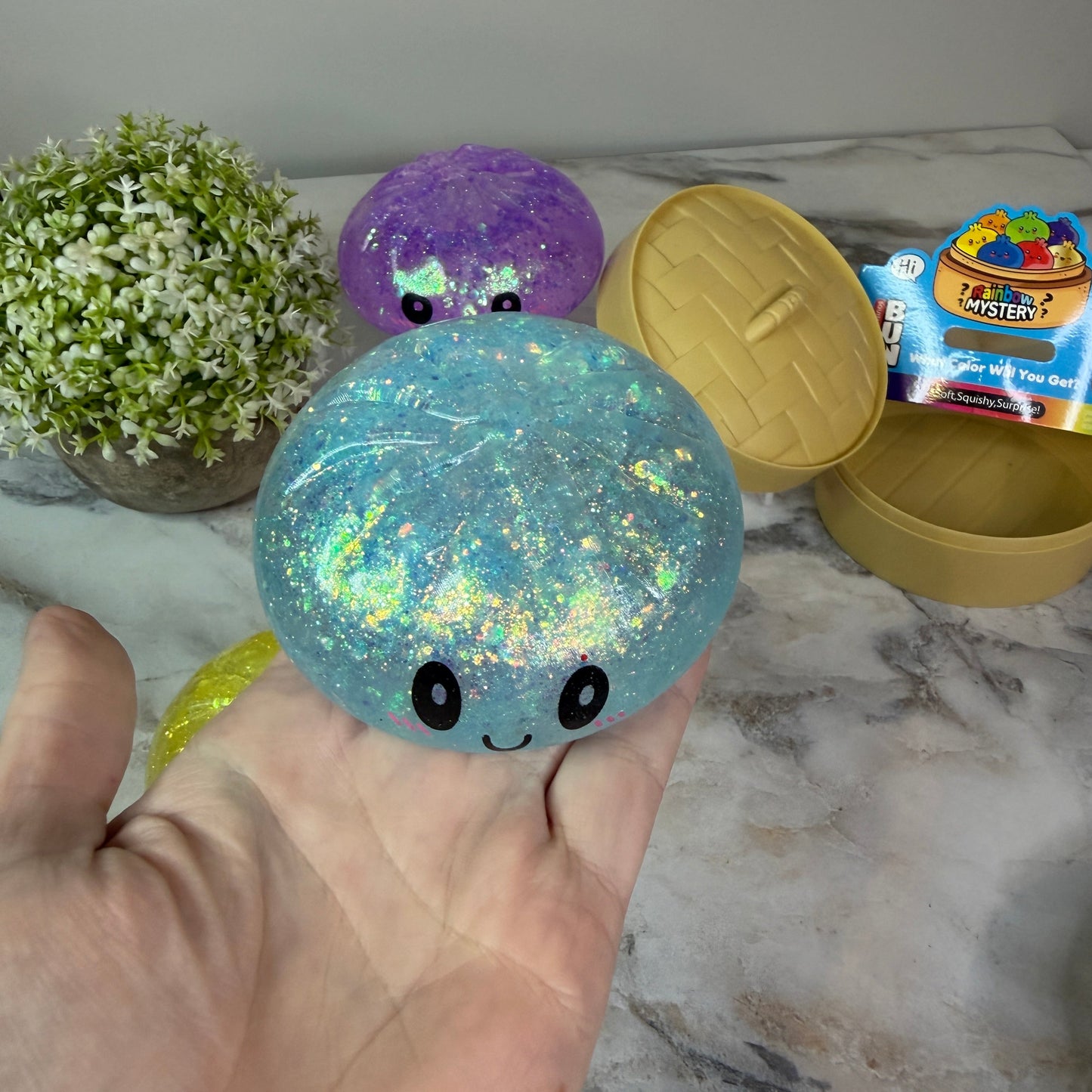 Squishy Toy - Viral Dumpling, Glitter Mix - PREORDER