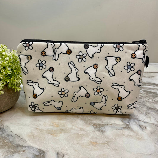 Pouch - Smiley Bunny Floral