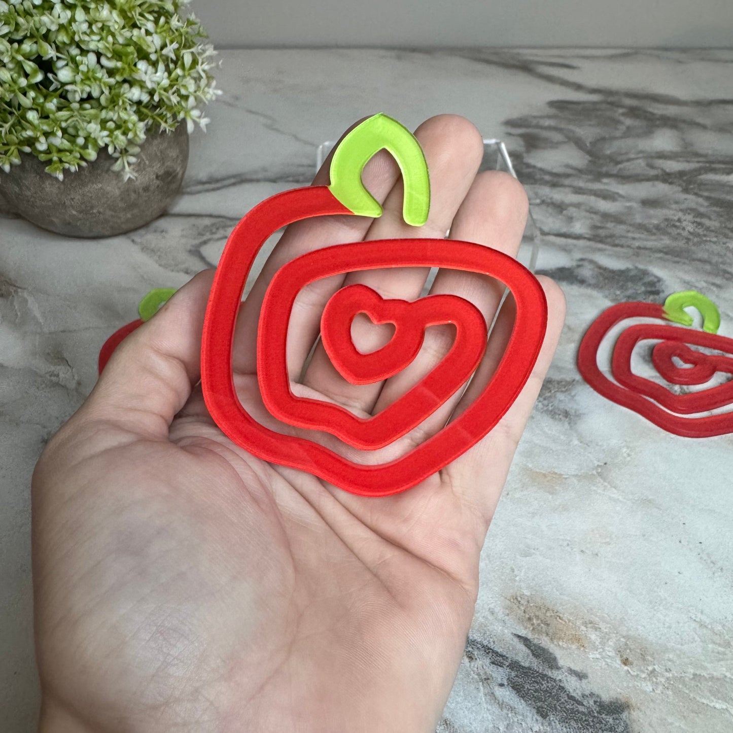 Jumbo Paperclip - Apple Shaped Apple