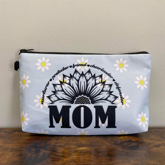 Pouch - MOM w/ daisys